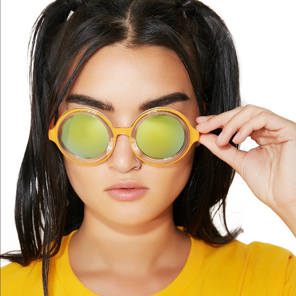 New Zumiez Petals and peacocks red sunglasses circle lens